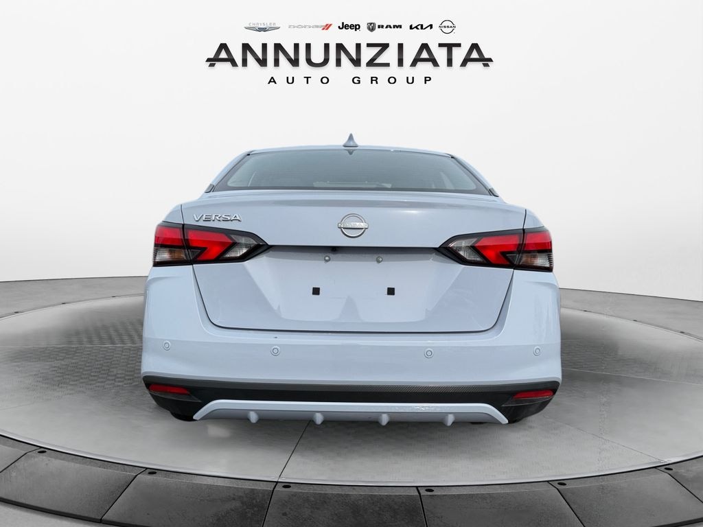 Certified 2025 Nissan Versa 1.6 SV Sedan