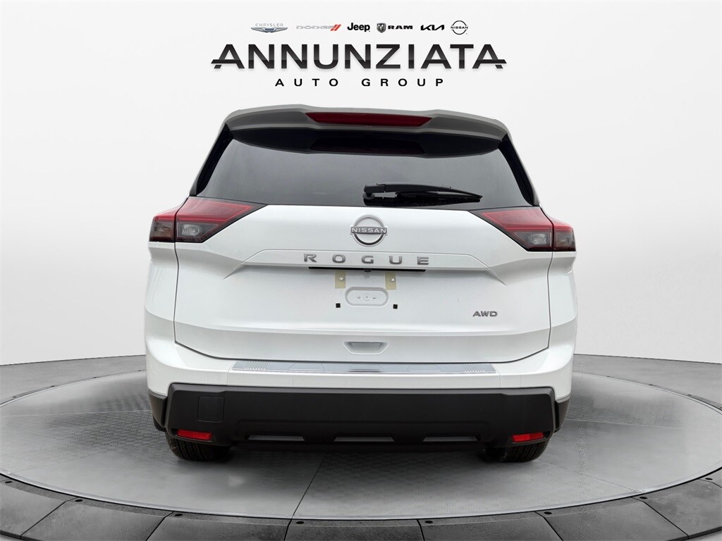 New 2026 Nissan Rogue SV SUV