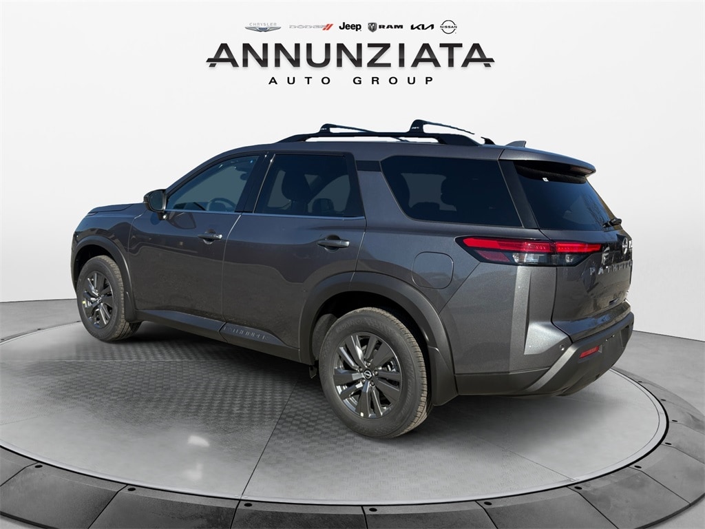 New 2025 Nissan Pathfinder SV SUV