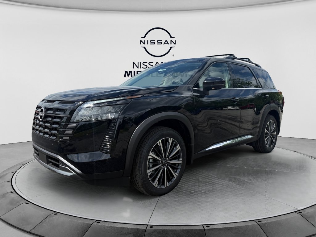 2026 Nissan Pathfinder Platinum SUV
