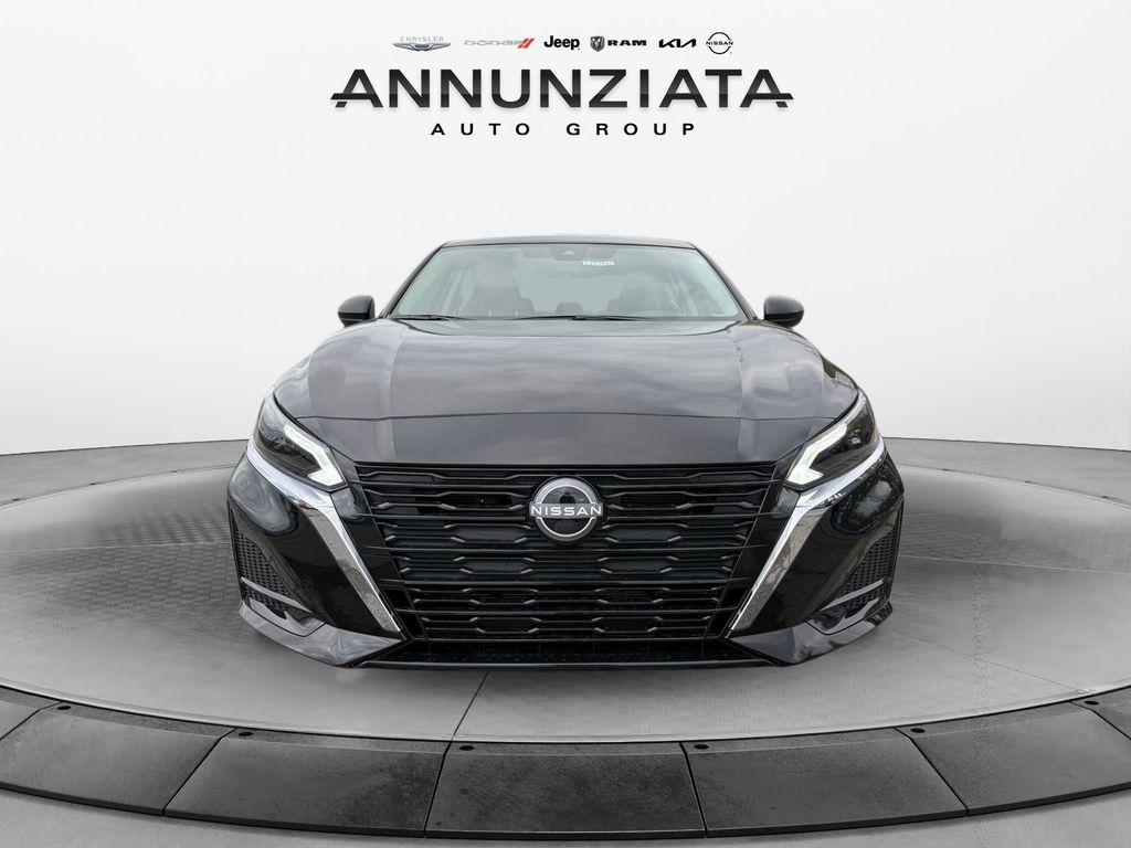 2025 Nissan Altima SV - Photo 8
