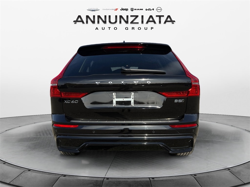 Used 2024 Volvo XC60 B5 Core Dark SUV