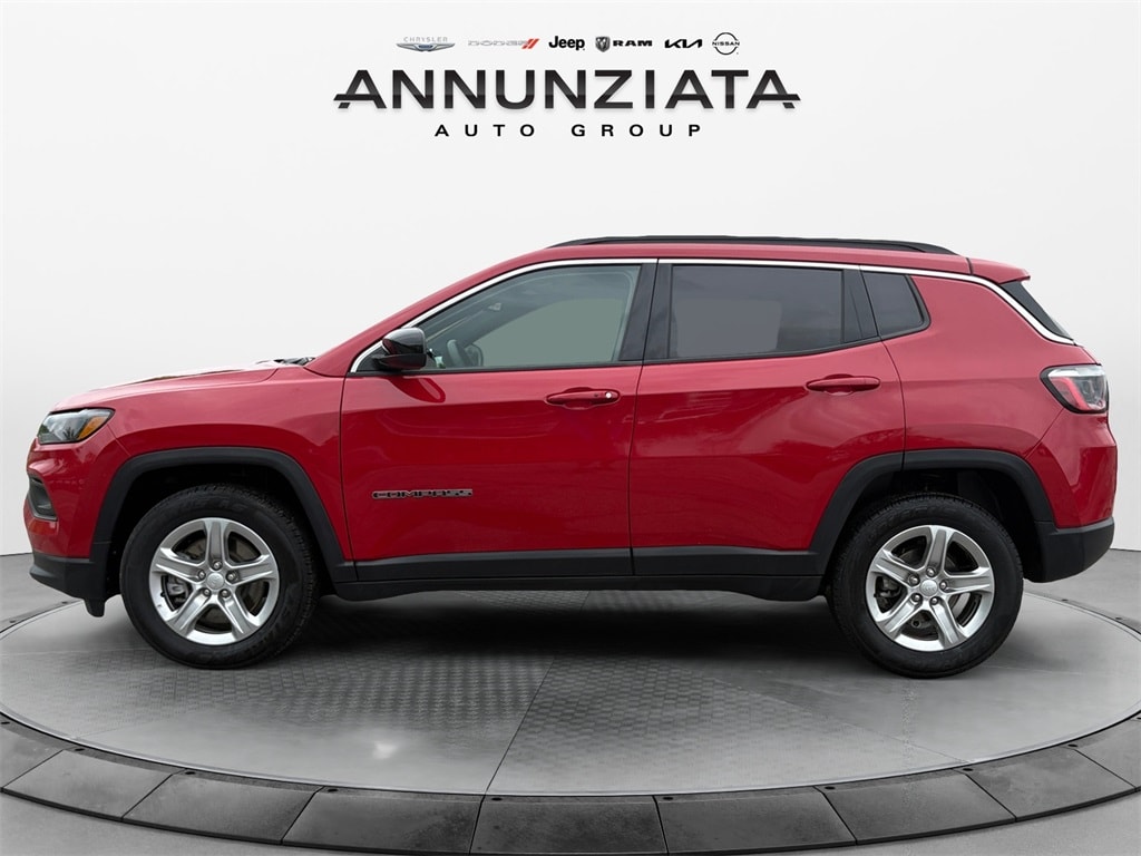 Used 2024 Jeep Compass Latitude with VIN 3C4NJDBN8RT605483 for sale in New Hampton, NY