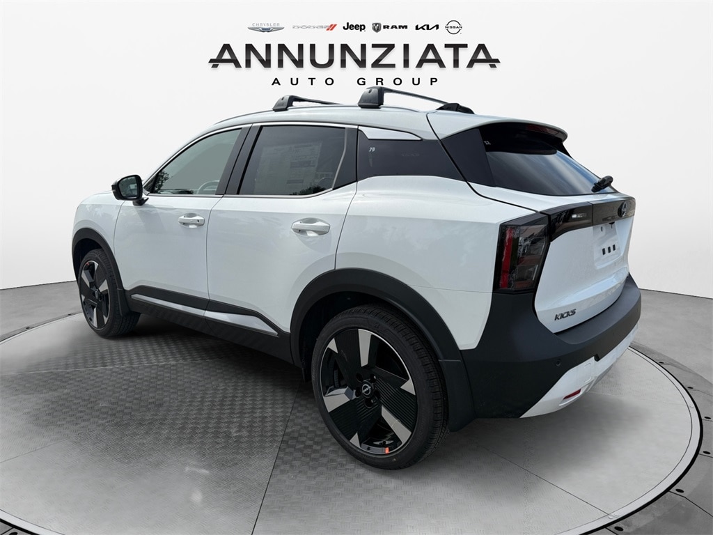 New 2026 Nissan Kicks SR SUV