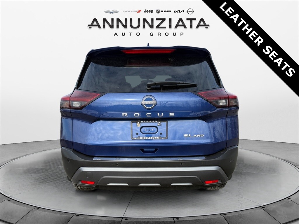 2022 Nissan Rogue SL photo 4