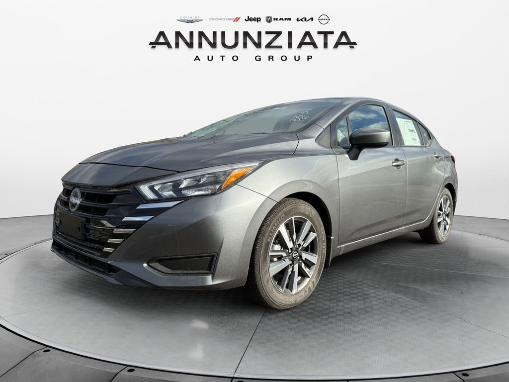 2025 Nissan Versa 1.6 SV CVT's photo