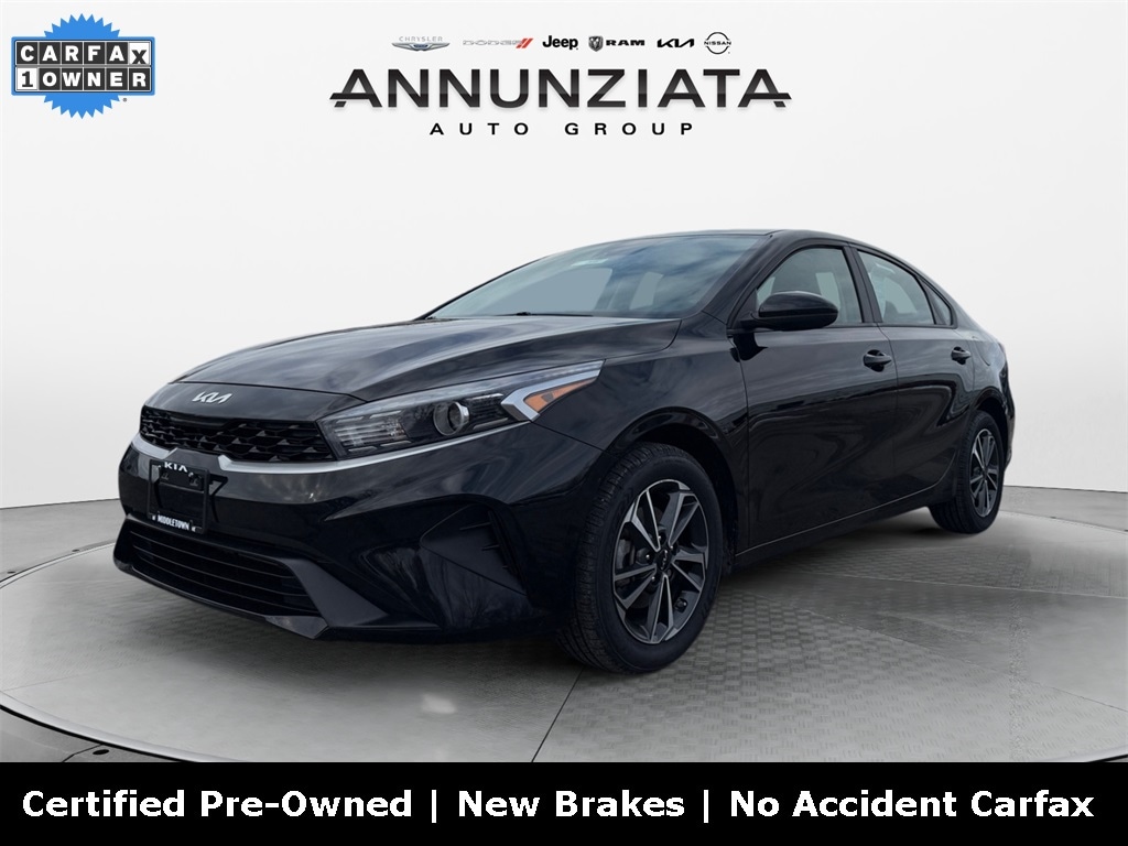 2023 Kia Forte LXS's photo