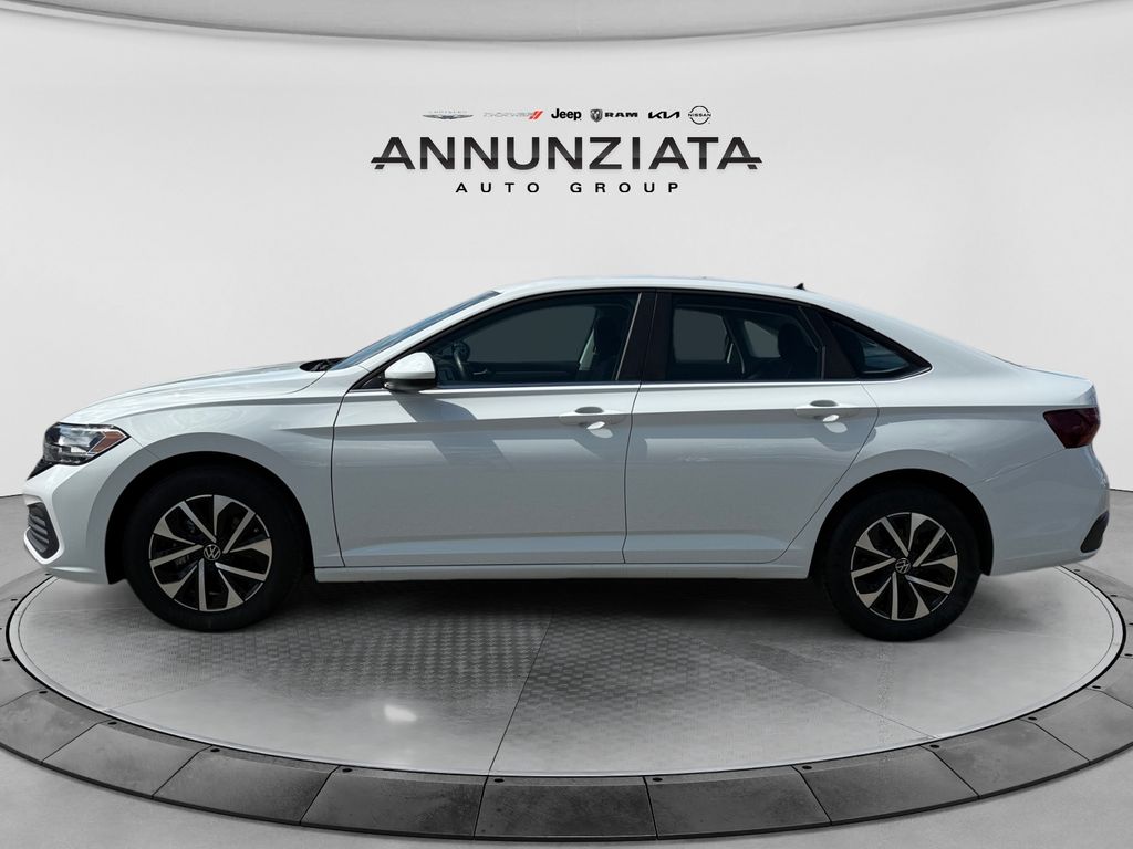Used 2024 Volkswagen Jetta S with VIN 3VW5M7BU8RM021785 for sale in New Hampton, NY