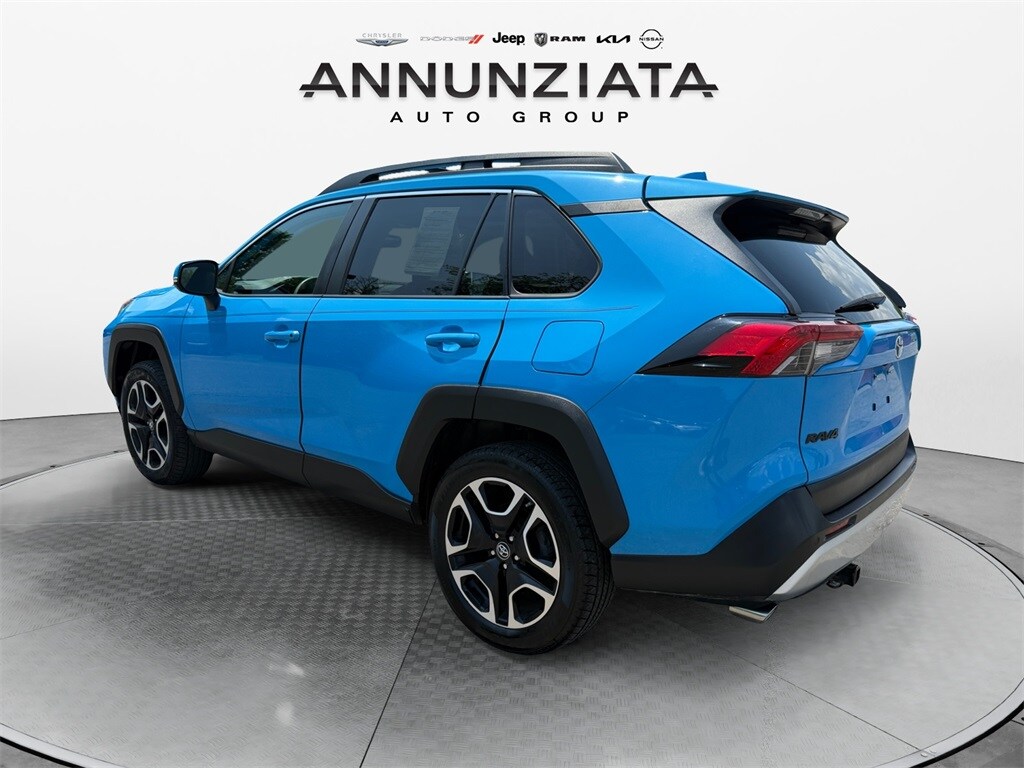 2019 Toyota RAV4 Adventure photo 3