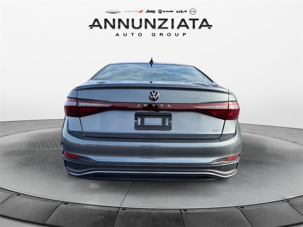 Used 2025 Volkswagen Jetta 1.5T SE Sedan