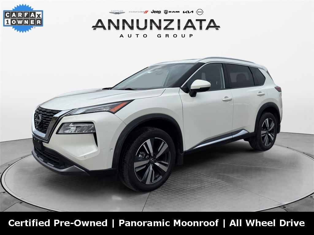 2023 Nissan Rogue SL's photo