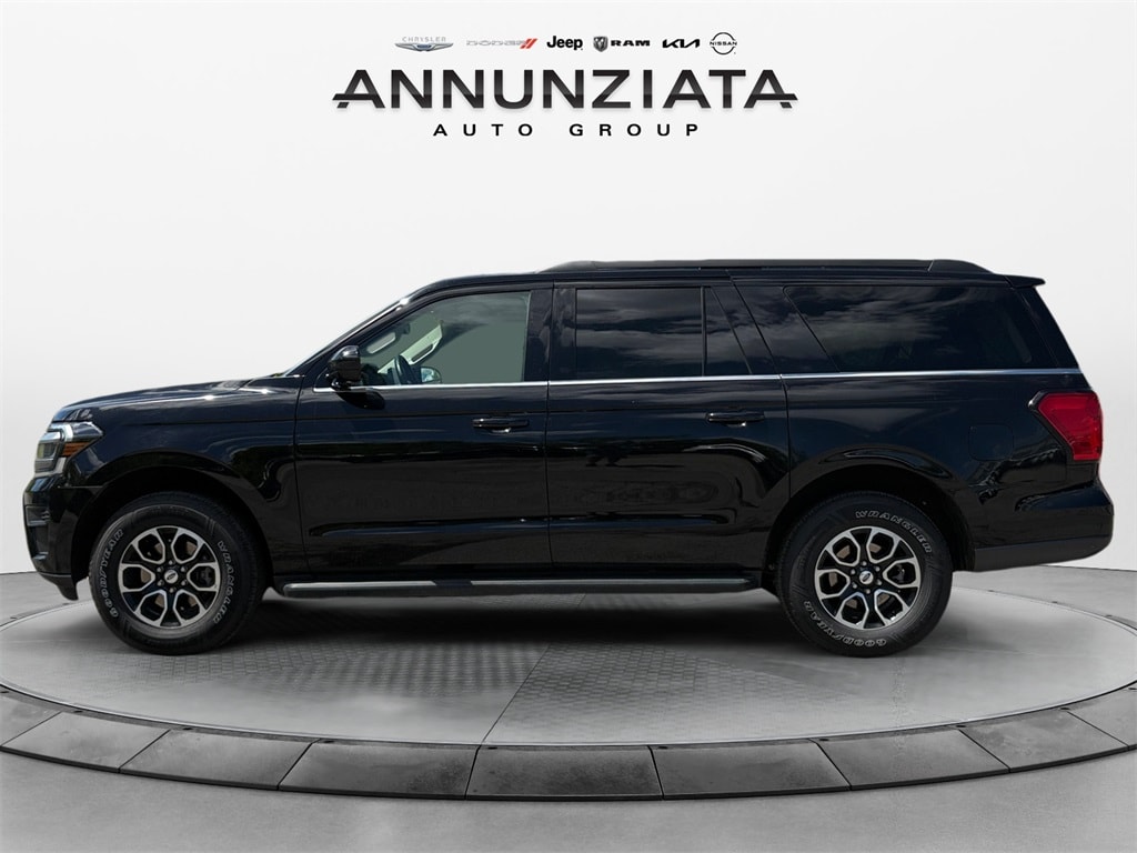 Used 2024 Ford Expedition XLT with VIN 1FMJK1J87REA17964 for sale in New Hampton, NY