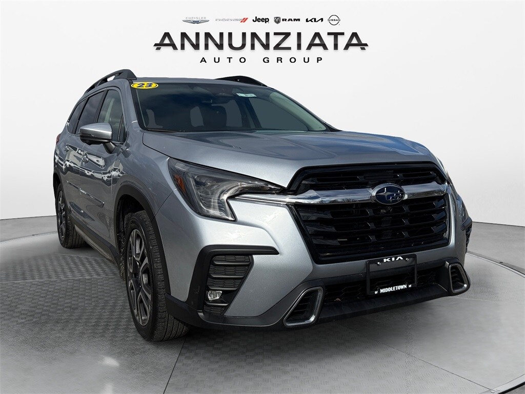 2023 Subaru Ascent Touring photo 2