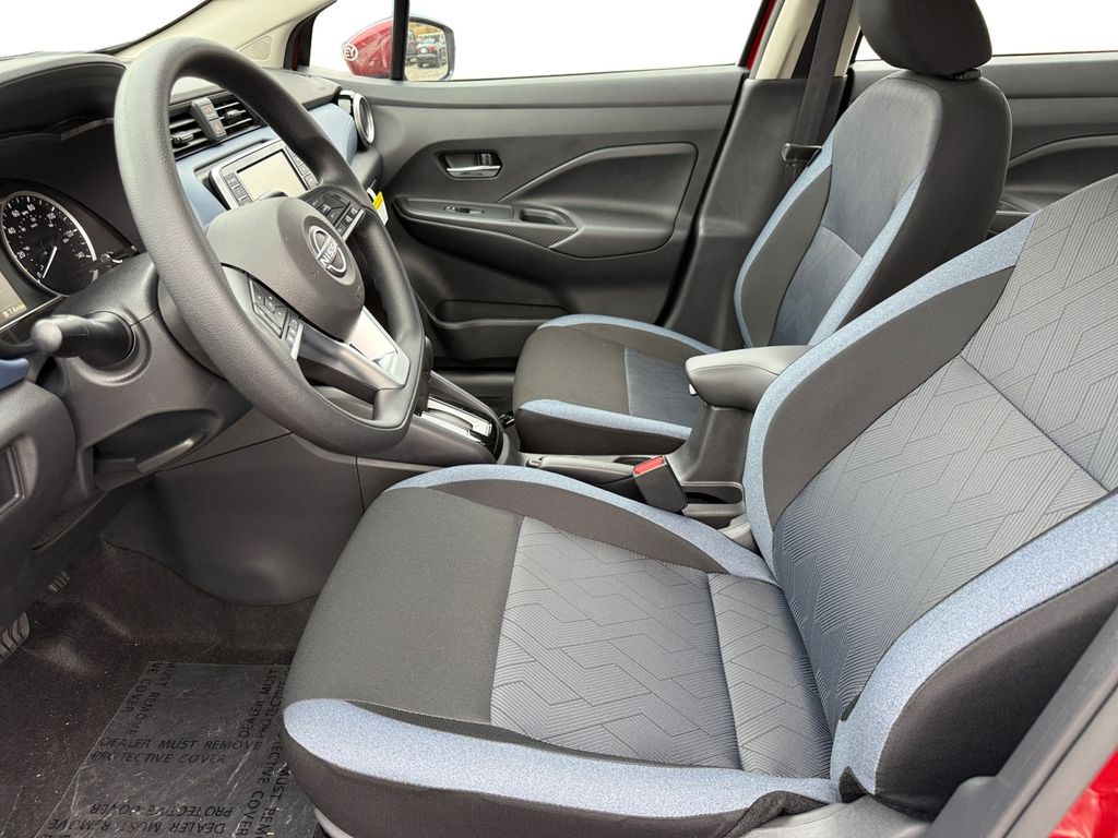 2025 Nissan Versa Sedan SV - Photo 9