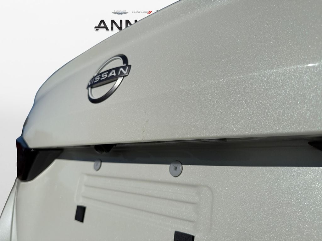 2025 Nissan Altima SV - Photo 17