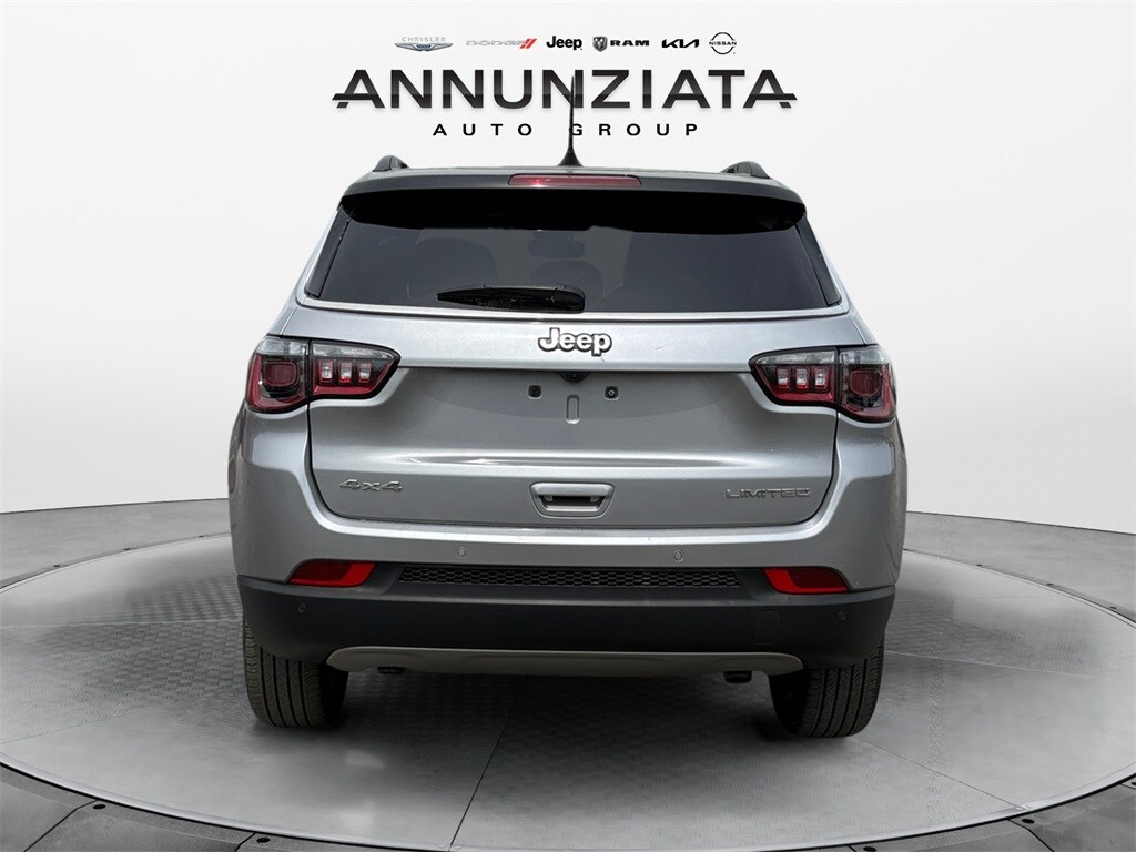 2024 Jeep Compass Limited photo 4