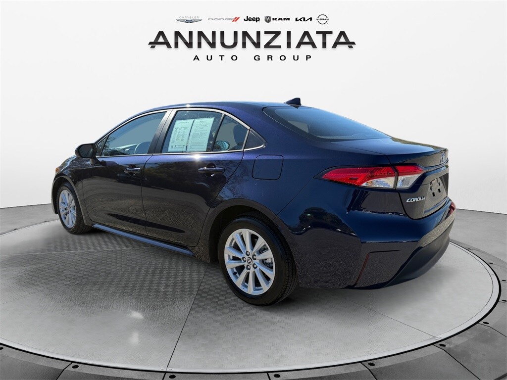 2025 Toyota Corolla LE photo 2