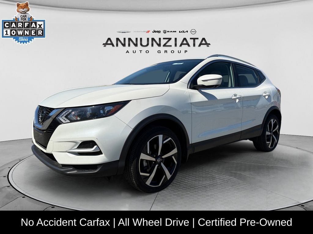 2022 Nissan Rogue Sport SL AWD's photo