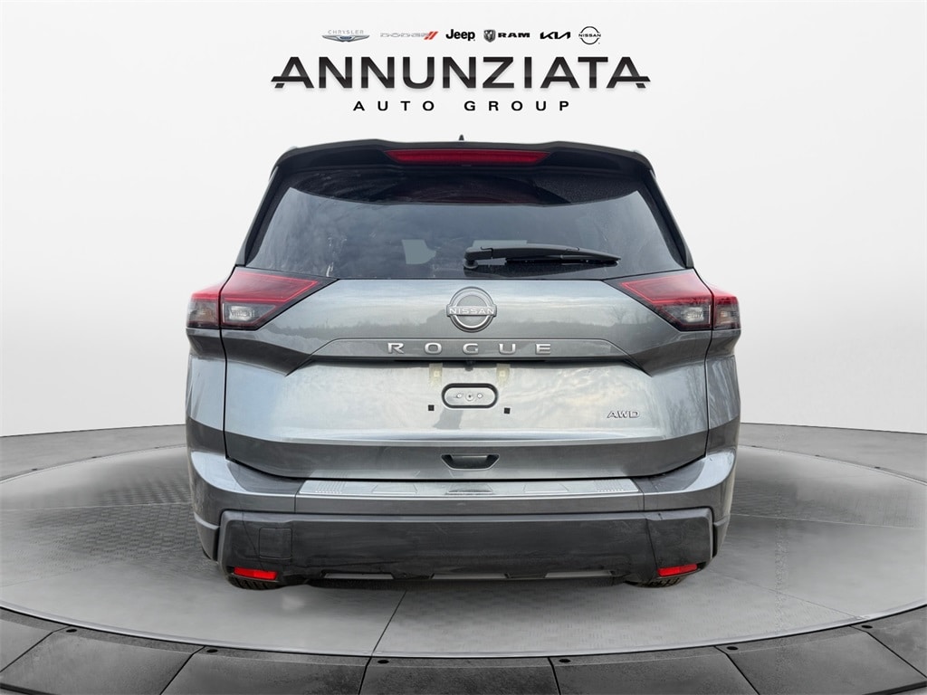 New 2026 Nissan Rogue SV SUV