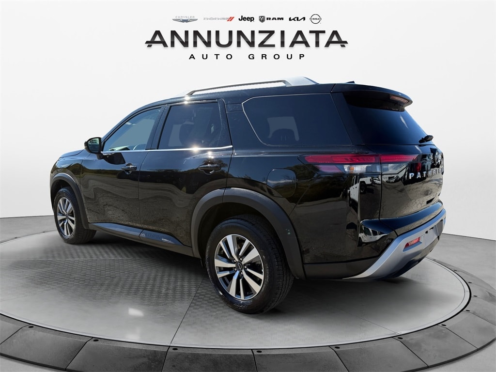 Certified 2025 Nissan Pathfinder SL SUV