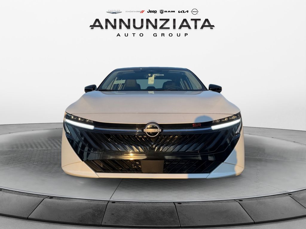 2026 Nissan Sentra SR - Photo 8