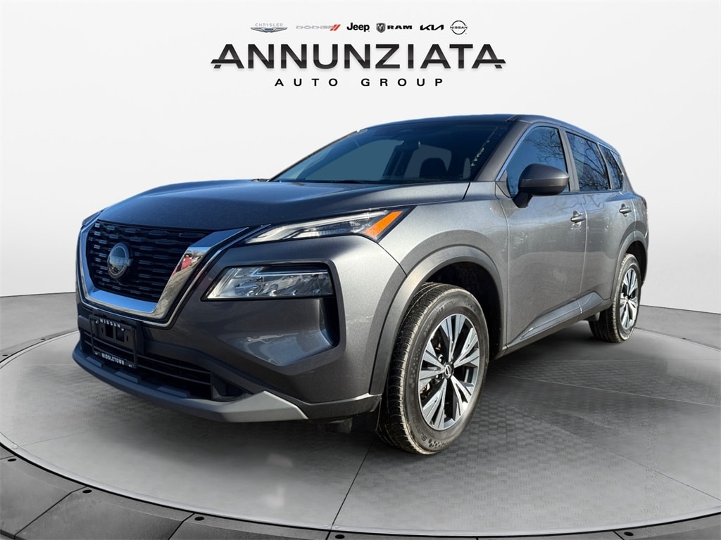 2023 Nissan Rogue SV's photo