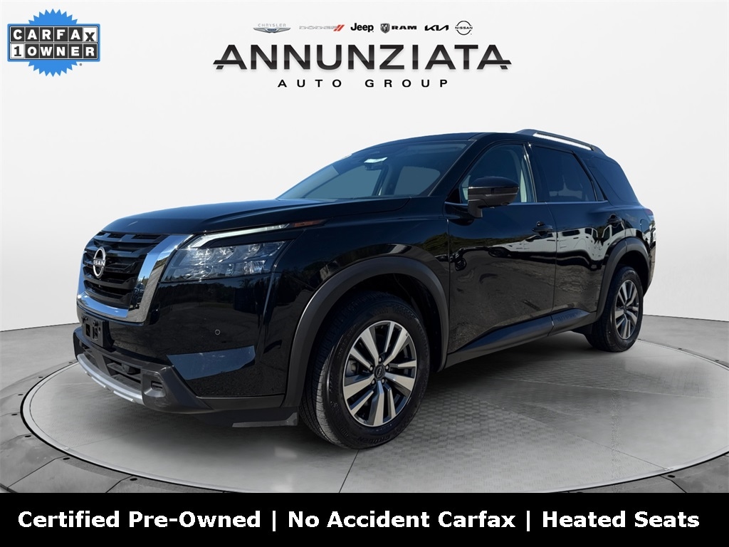 2025 Nissan Pathfinder SL's photo