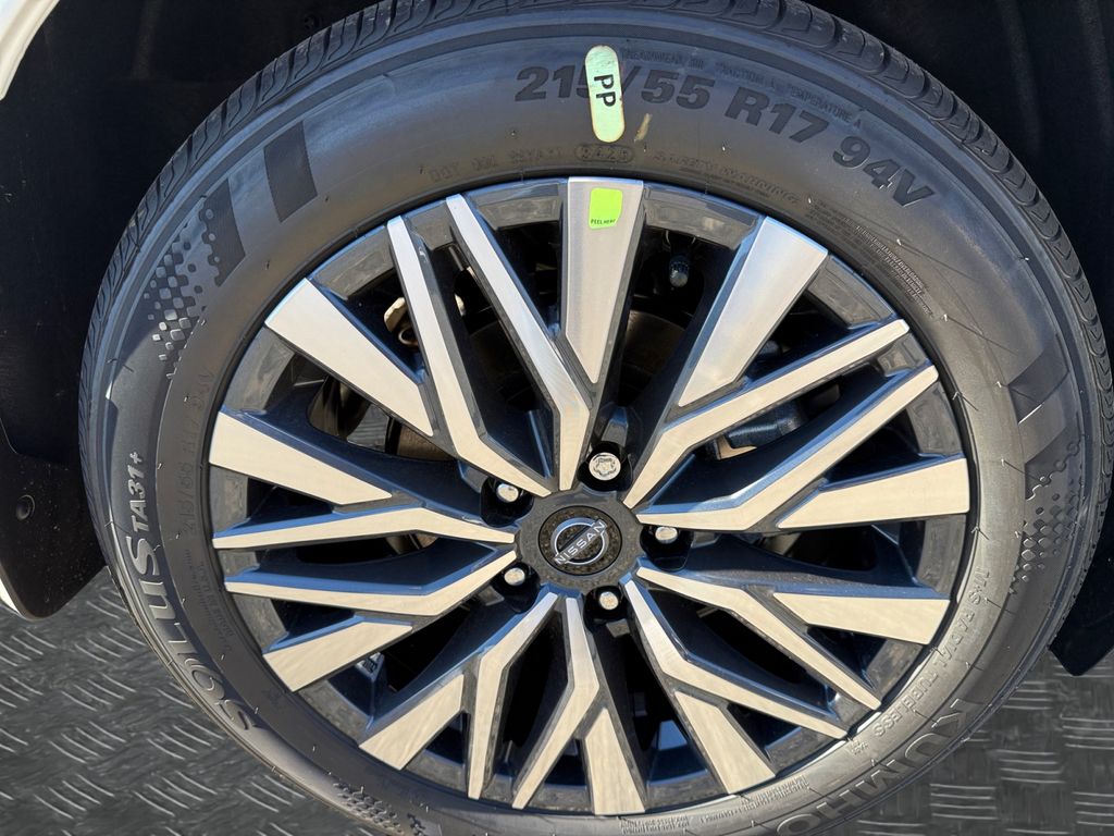 2025 Nissan Altima SV - Photo 20