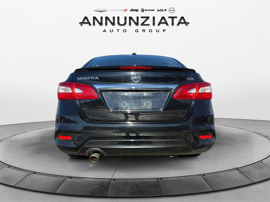 2018 Nissan Sentra SR photo 4