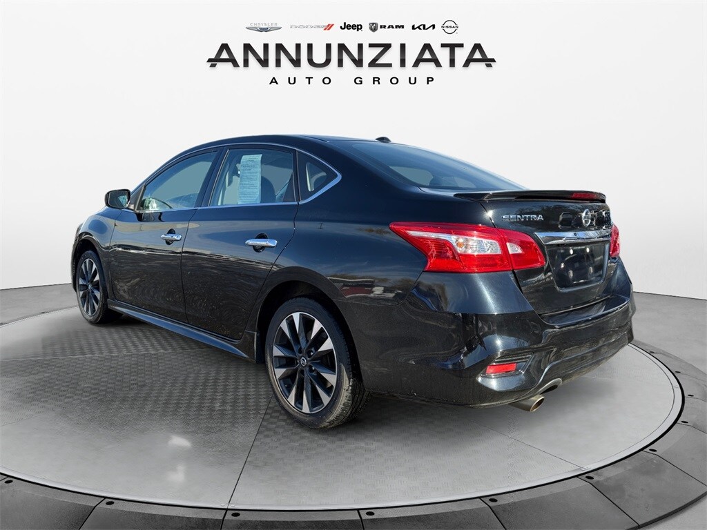 2018 Nissan Sentra SR photo 3
