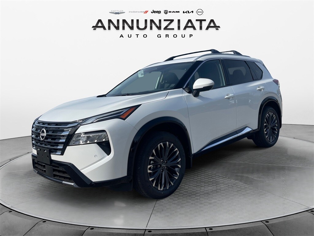 2026 Nissan Rogue Platinum's photo