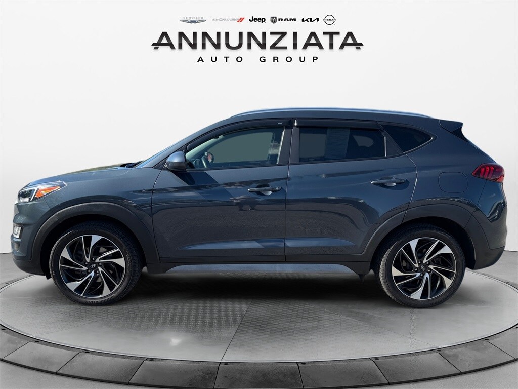 2020 Hyundai Tucson Sport photo 2