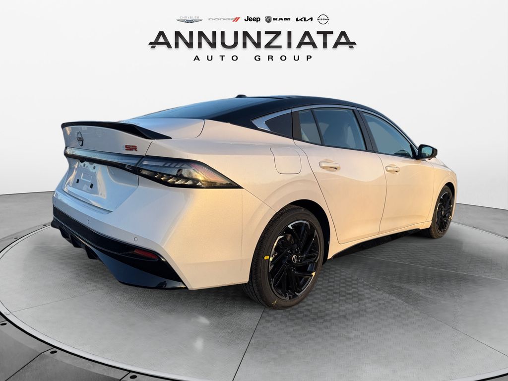 2026 Nissan Sentra SR - Photo 5