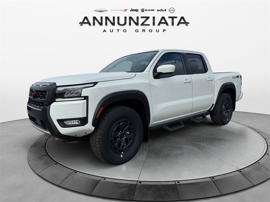 2026 Nissan Frontier PRO-4X's photo