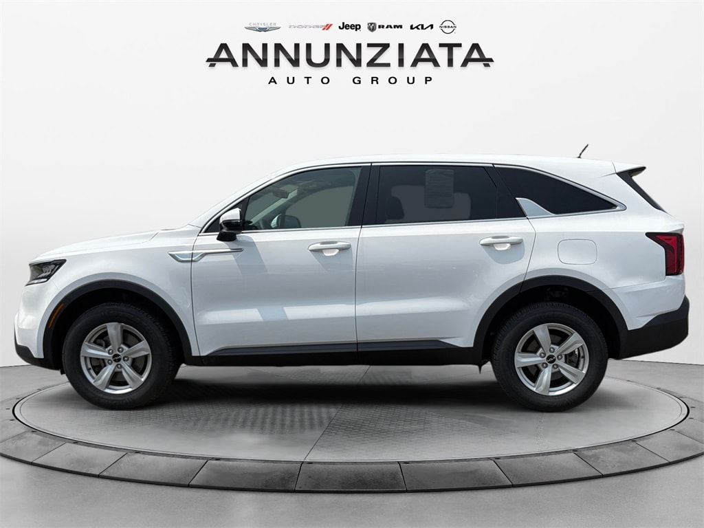 Certified 2022 Kia Sorento LX with VIN 5XYRGDLC8NG115530 for sale in New Hampton, NY