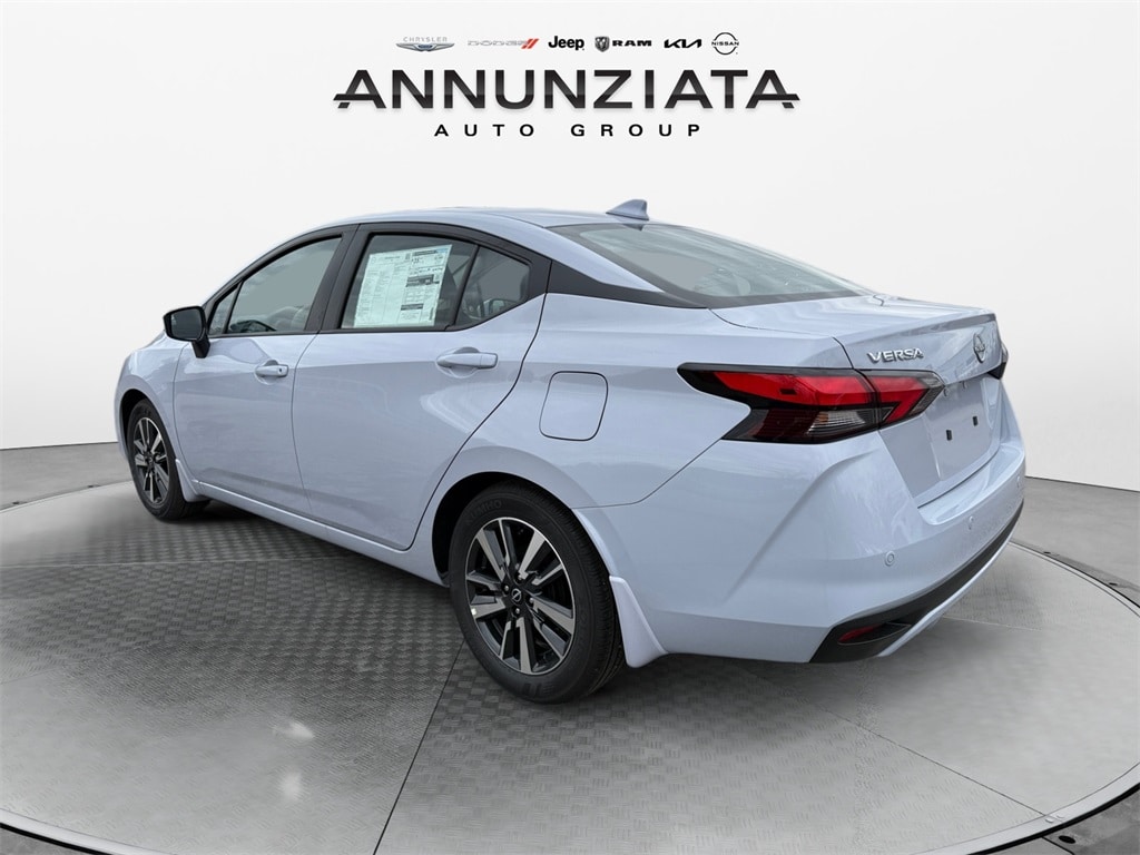 New 2025 Nissan Versa 1.6 SV Sedan