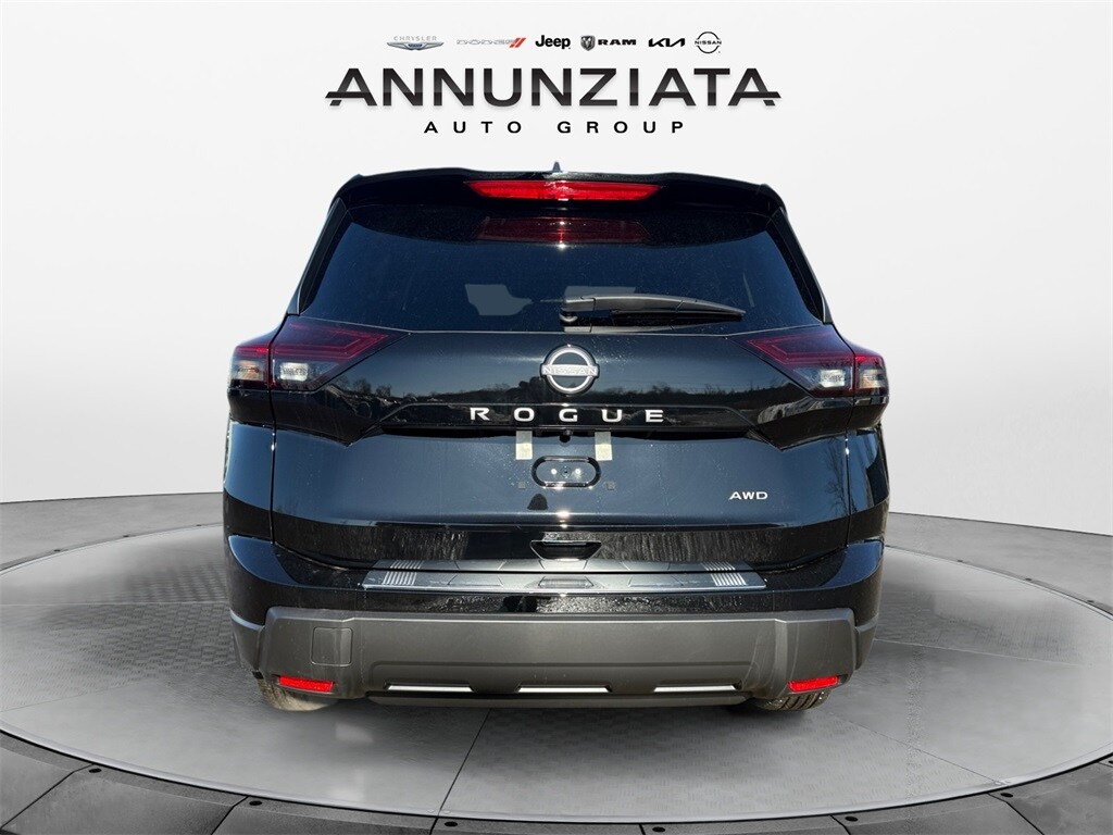 New 2026 Nissan Rogue SV SUV