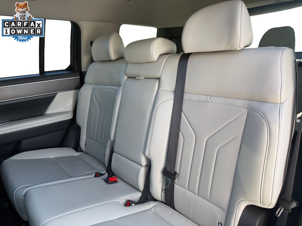 2025 Hyundai Santa Fe SEL - Photo 14