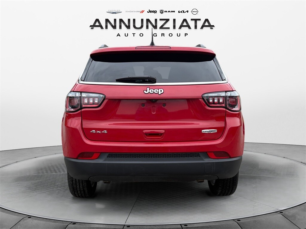 2024 Jeep Compass Latitude photo 4