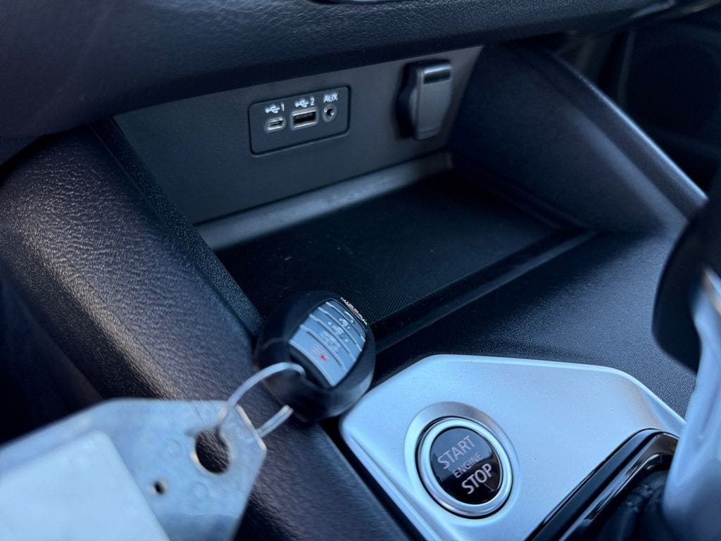 2025 Nissan Altima SV - Photo 29