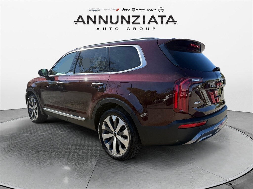 2022 Kia Telluride S photo 3