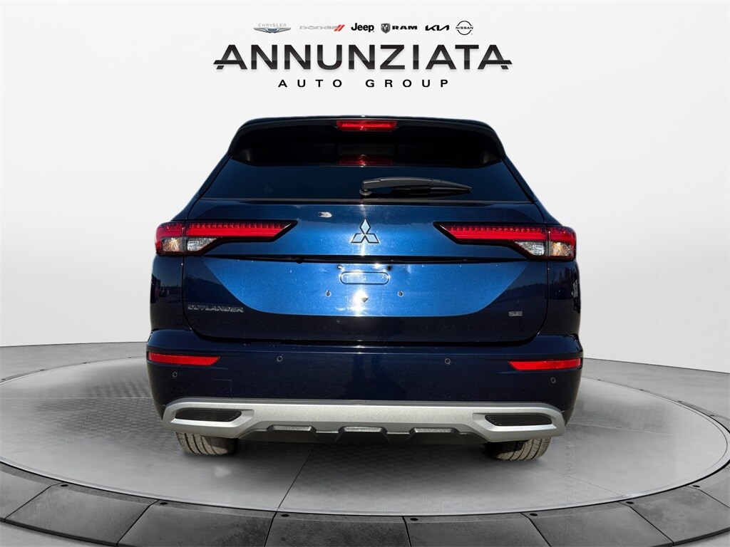 Used 2024 Mitsubishi Outlander SE SUV