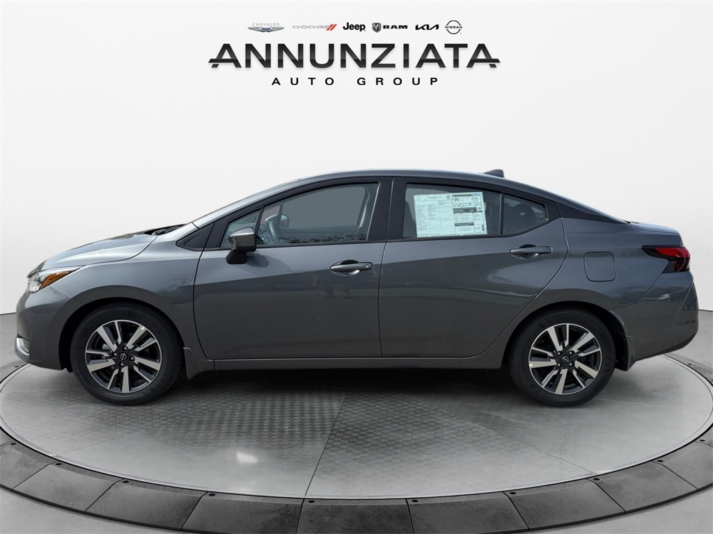 New 2025 Nissan Versa 1.6 SV Sedan