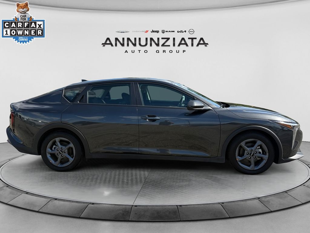 2025 Kia K4 LXS - Photo 6