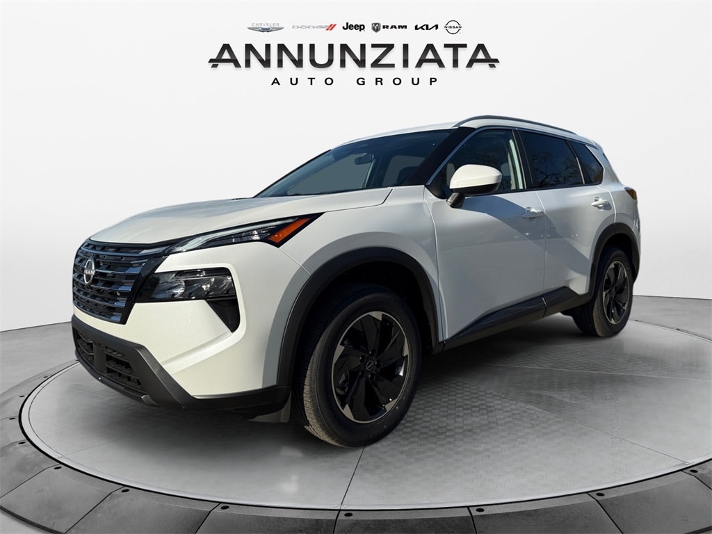 2026 Nissan Rogue SV's photo