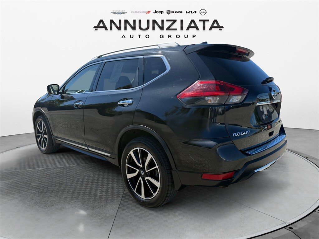 2018 Nissan Rogue SL photo 3