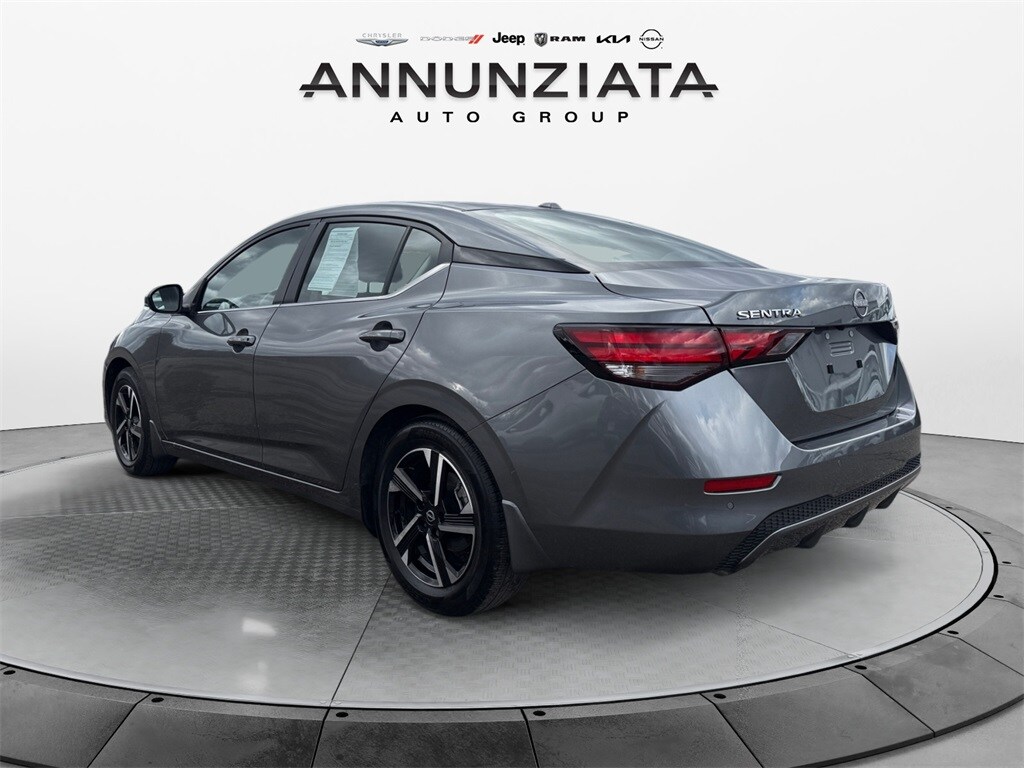 2025 Nissan Sentra SV photo 3