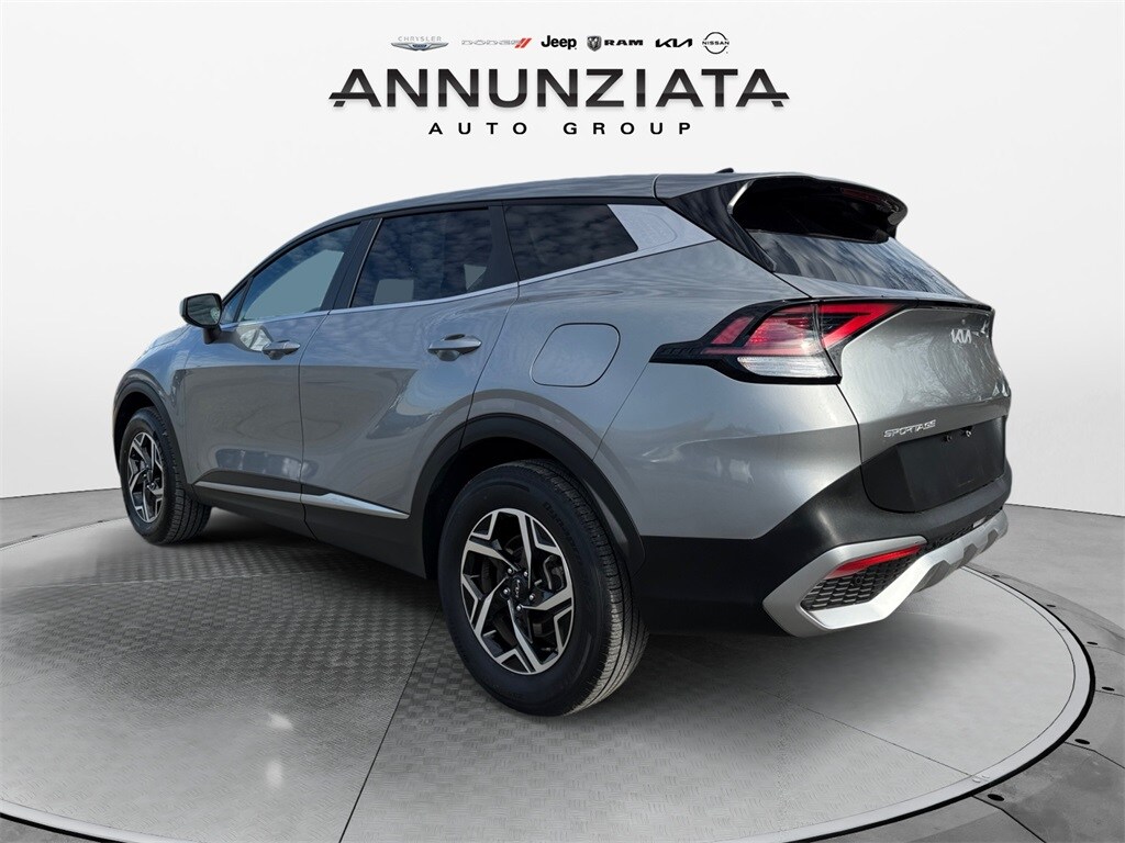 2023 Kia Sportage LX photo 3