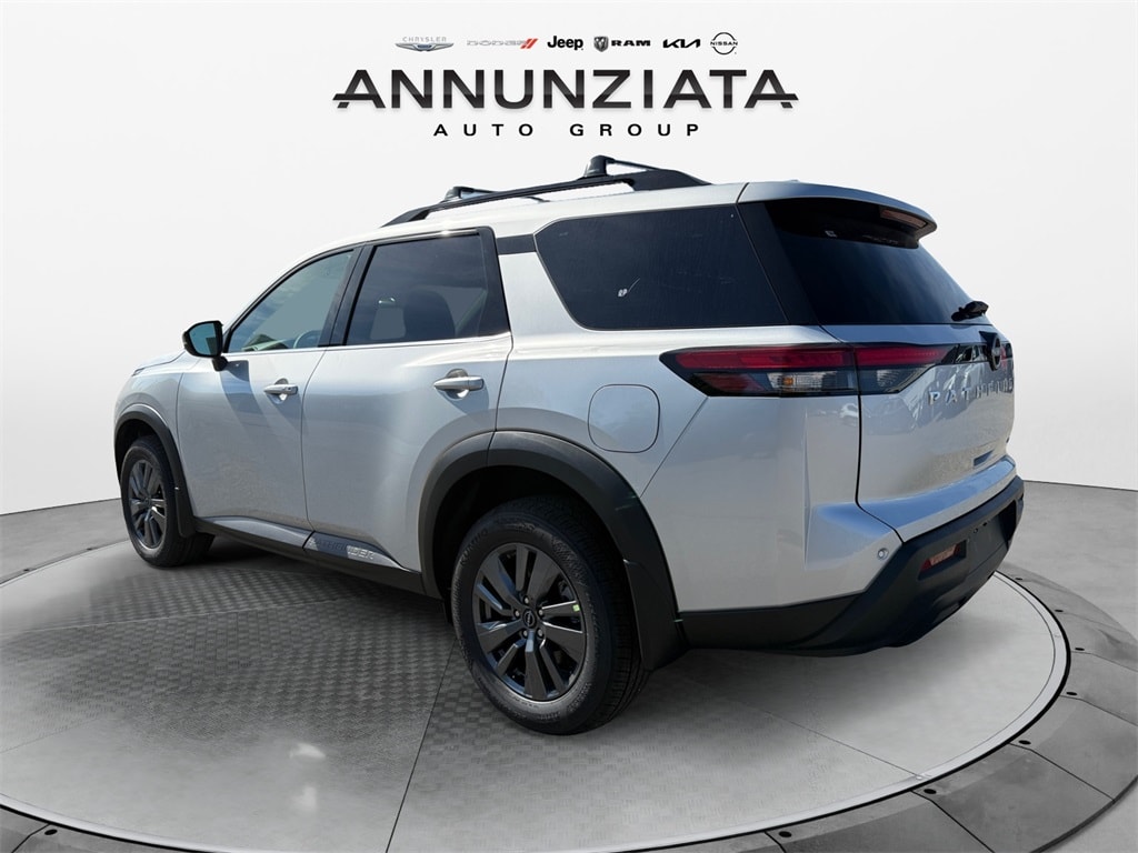 New 2025 Nissan Pathfinder SV SUV