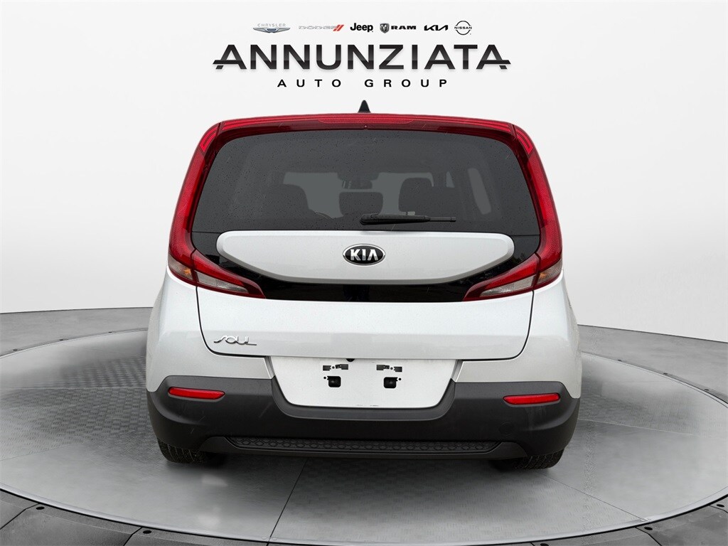 2021 Kia Soul LX photo 3